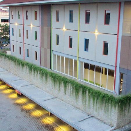 Urban Styles Hitz Kuta Hotel Kuta  Luaran gambar