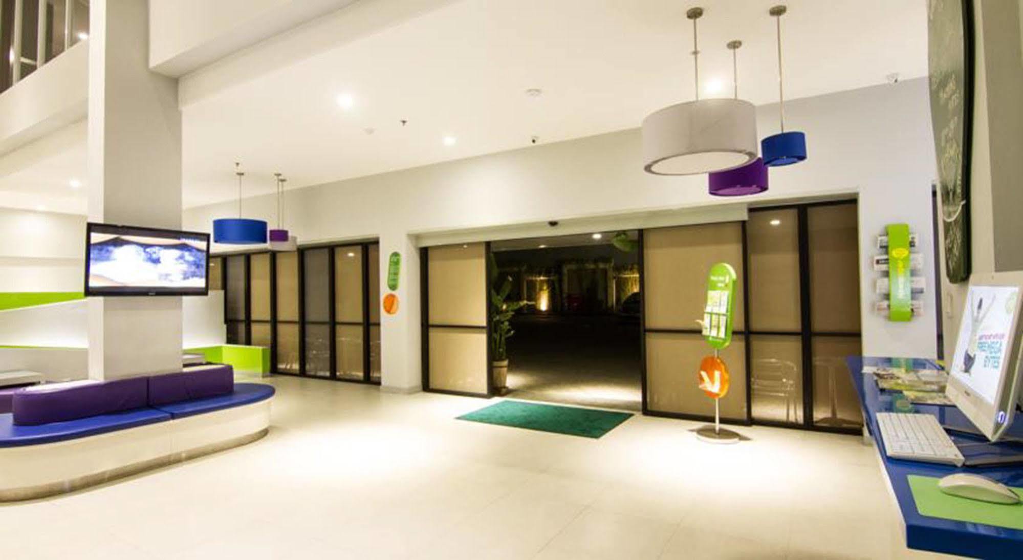Urban Styles Hitz Kuta Hotel Kuta  Luaran gambar